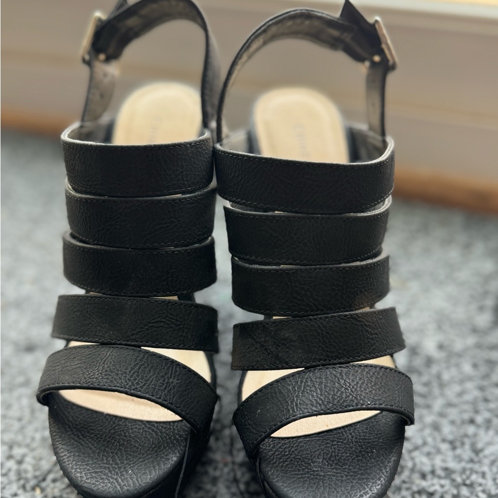 Chinese laundry: Wedges size 7
